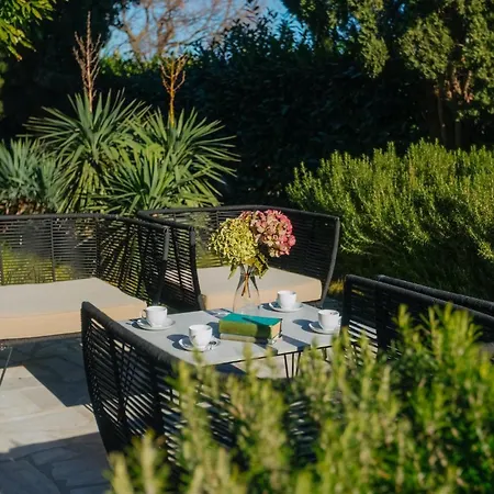 Semesterbostad Aavaas Pula