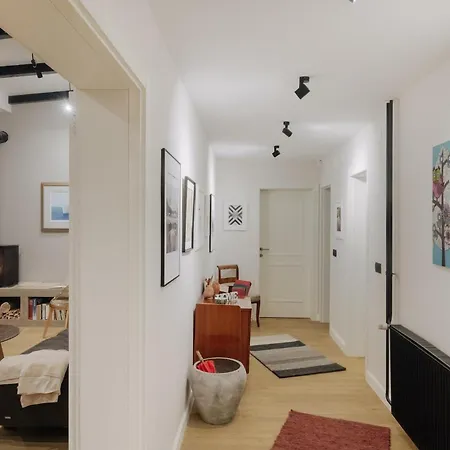 Semesterbostad Aavaas Pula